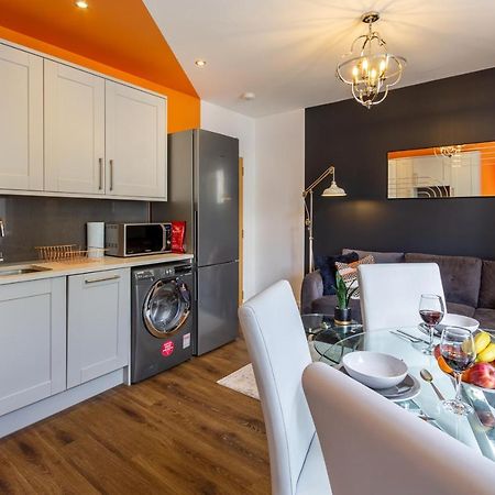 Bright Cheery 4 Bd Apartment By Brighton Station Exterior photo